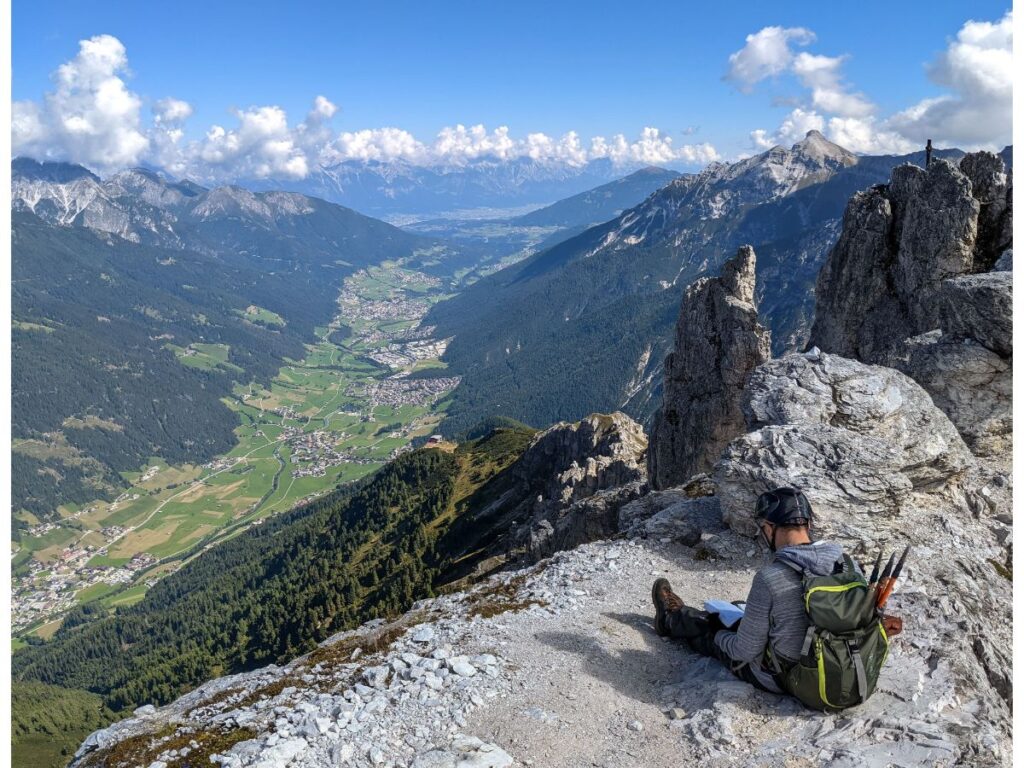 Hiking with Osprey Talon 22